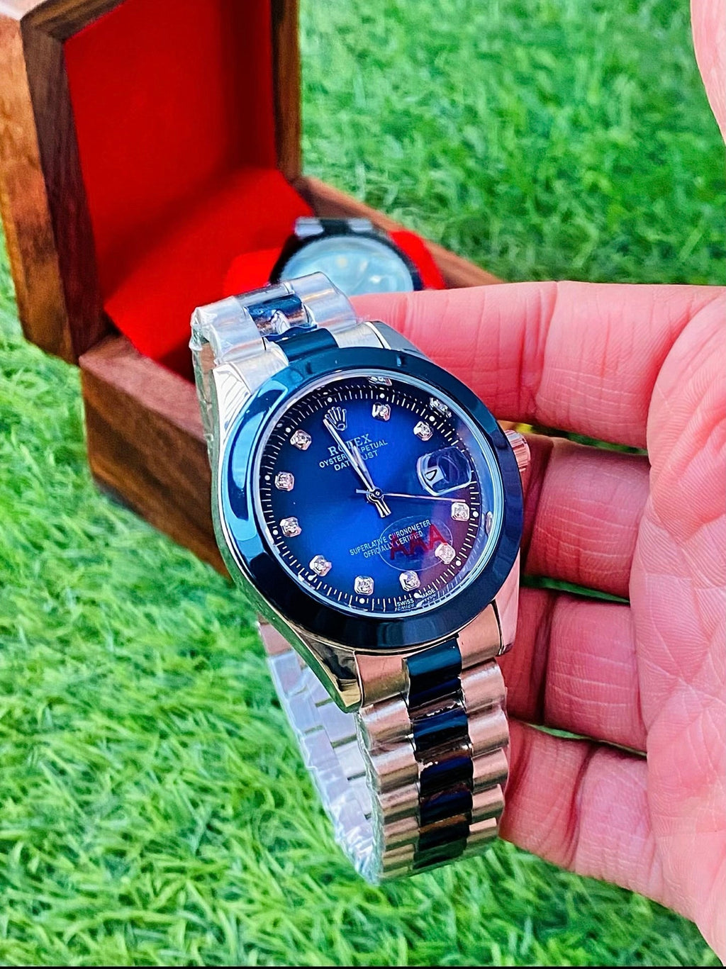 Tow Tone Blue Stone Model with Date Function