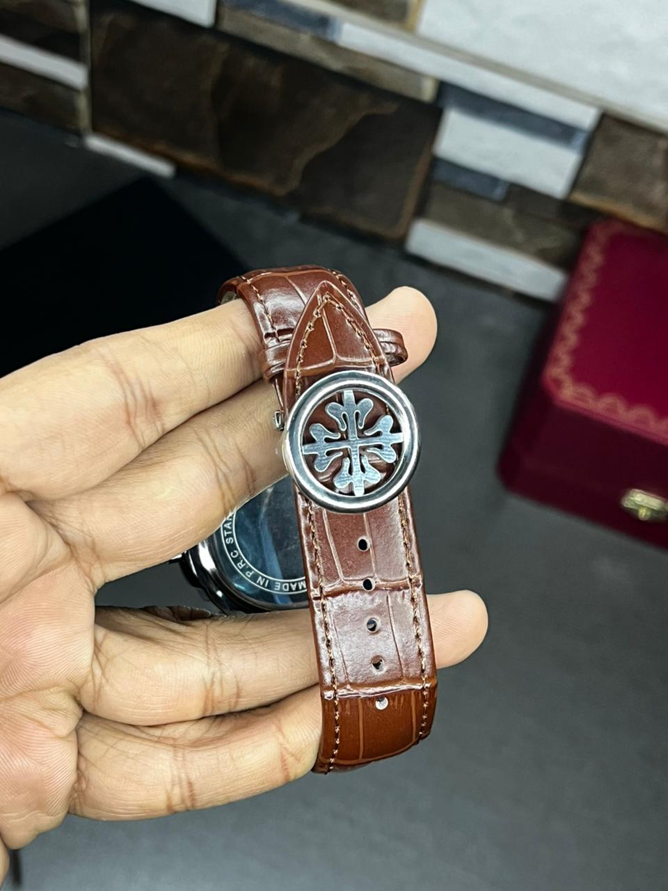 Nautilus Leather Strap Master Lock - Brown-White